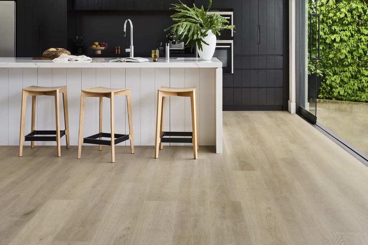 Lifestyle Collection Hybrid EPC in Husky Grey